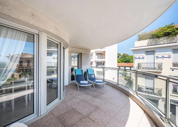 Apartment Les allées du Cap-2