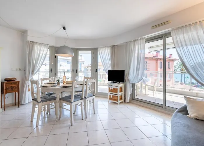 Apartment Les Allees Du Cap-2 By Interhome