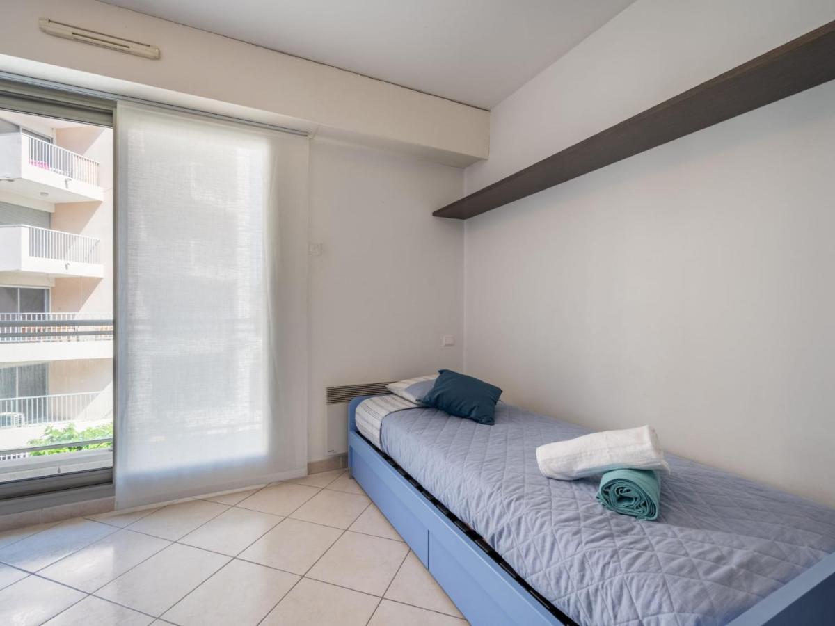 Les Allees Du Cap-2 By Interhome *